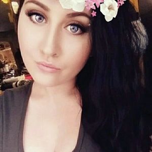 Meet your Posher, Alissa